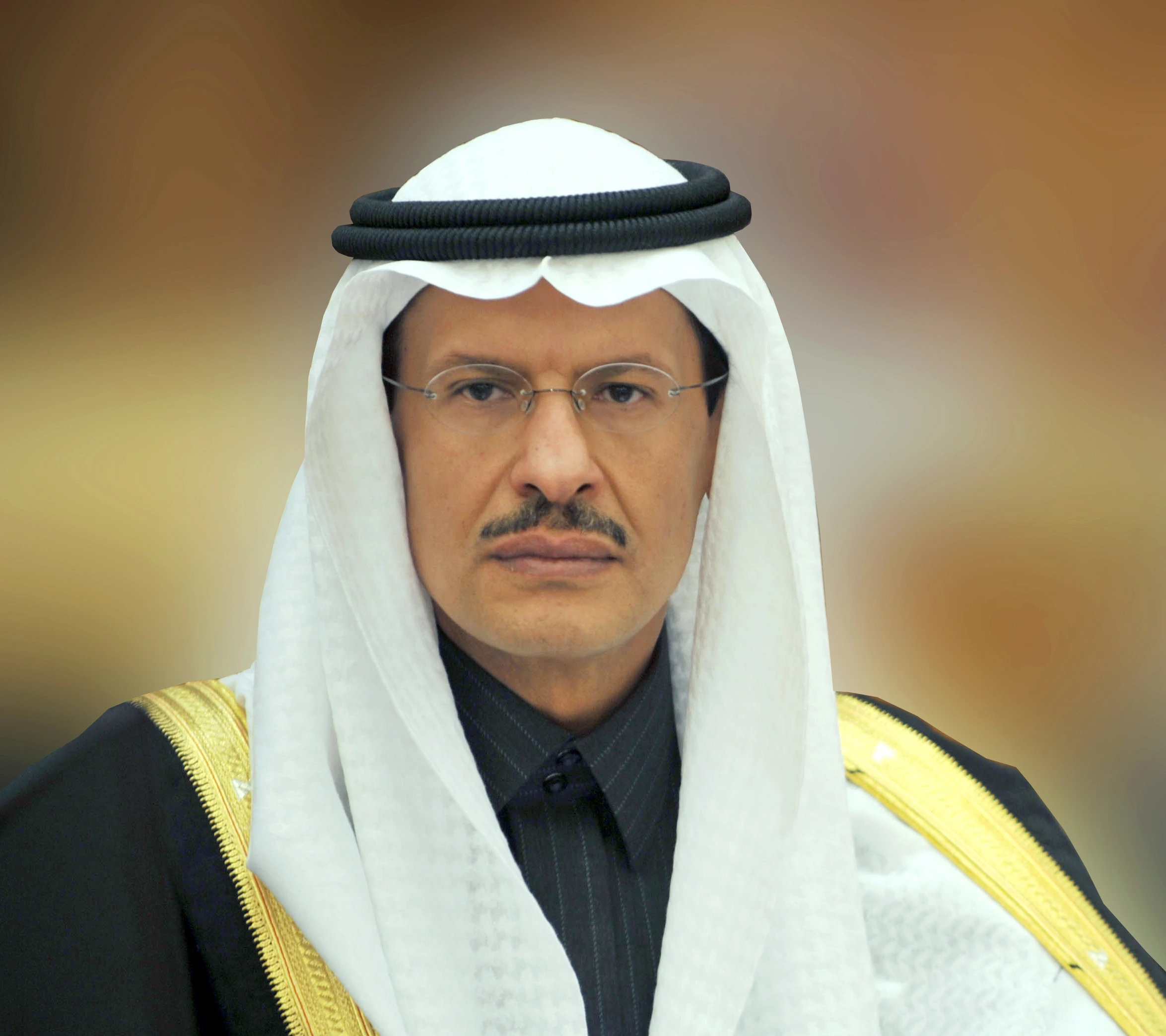 سمو وزير الطاقة يشكر القيادة بمناسبة صدور موافقة مجلس الوزراء على نظام المواد البترولية والبتروكيماوية