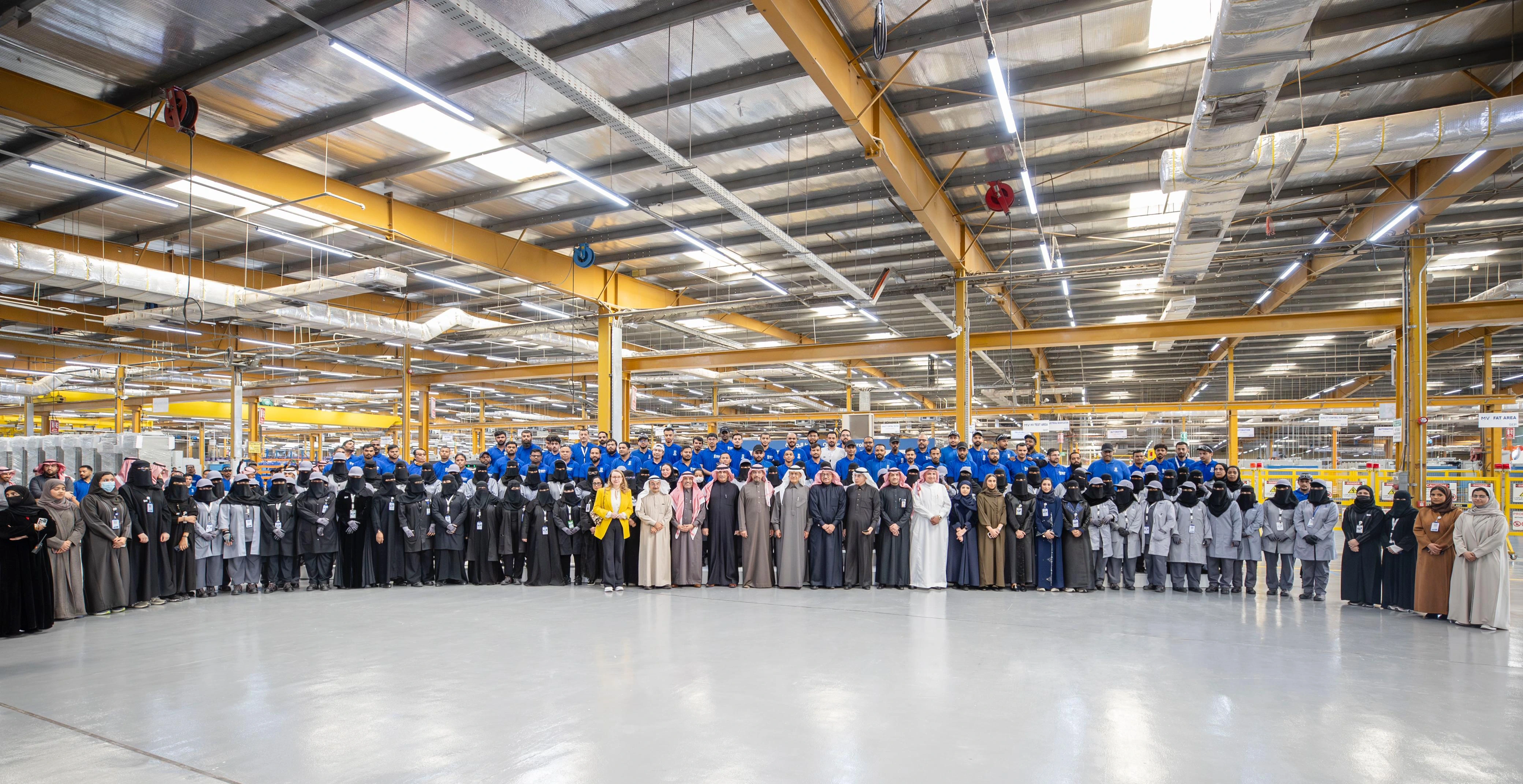 HRH Minister of Energy Tours Several Factories Specialized in Producing Energy Components-1