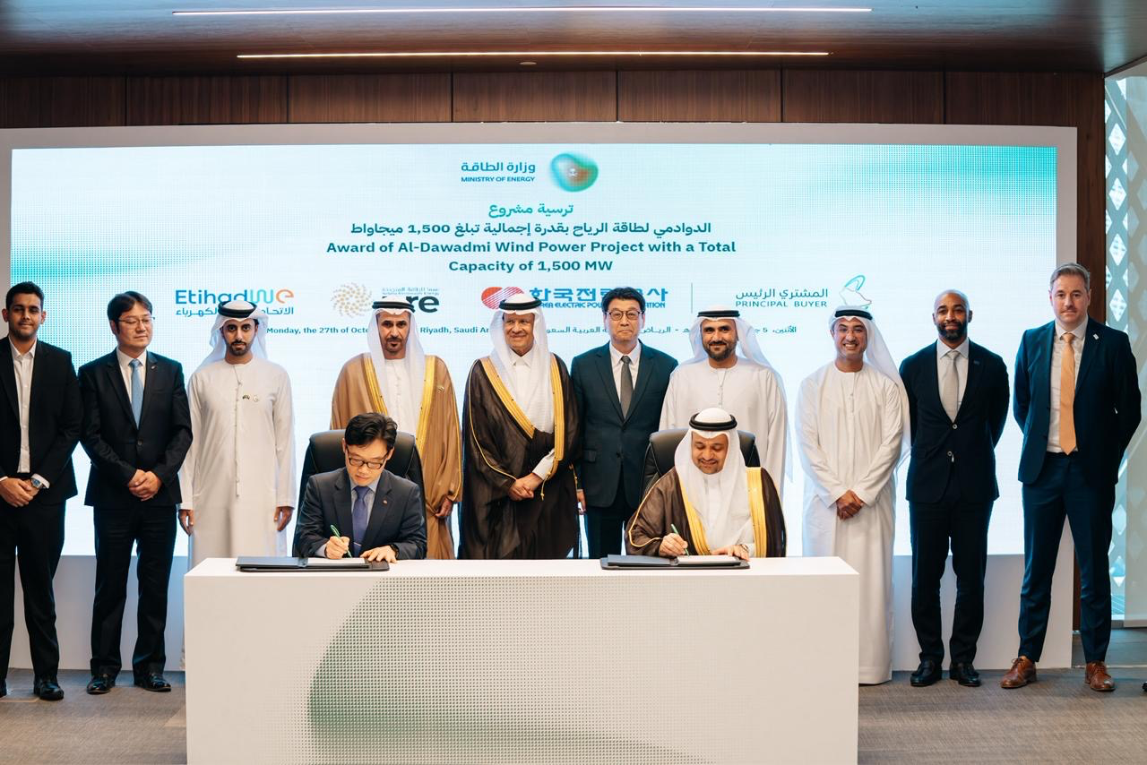 (المشتري الرئيس) تقوم بترسية خمس مشروعات للطاقة المتجددة بسعة إجمالية تبلغ 4,500 ميجاواط ضمن مشروعات المرحلة السادسة مع تحقيق رقم قياسي جديد