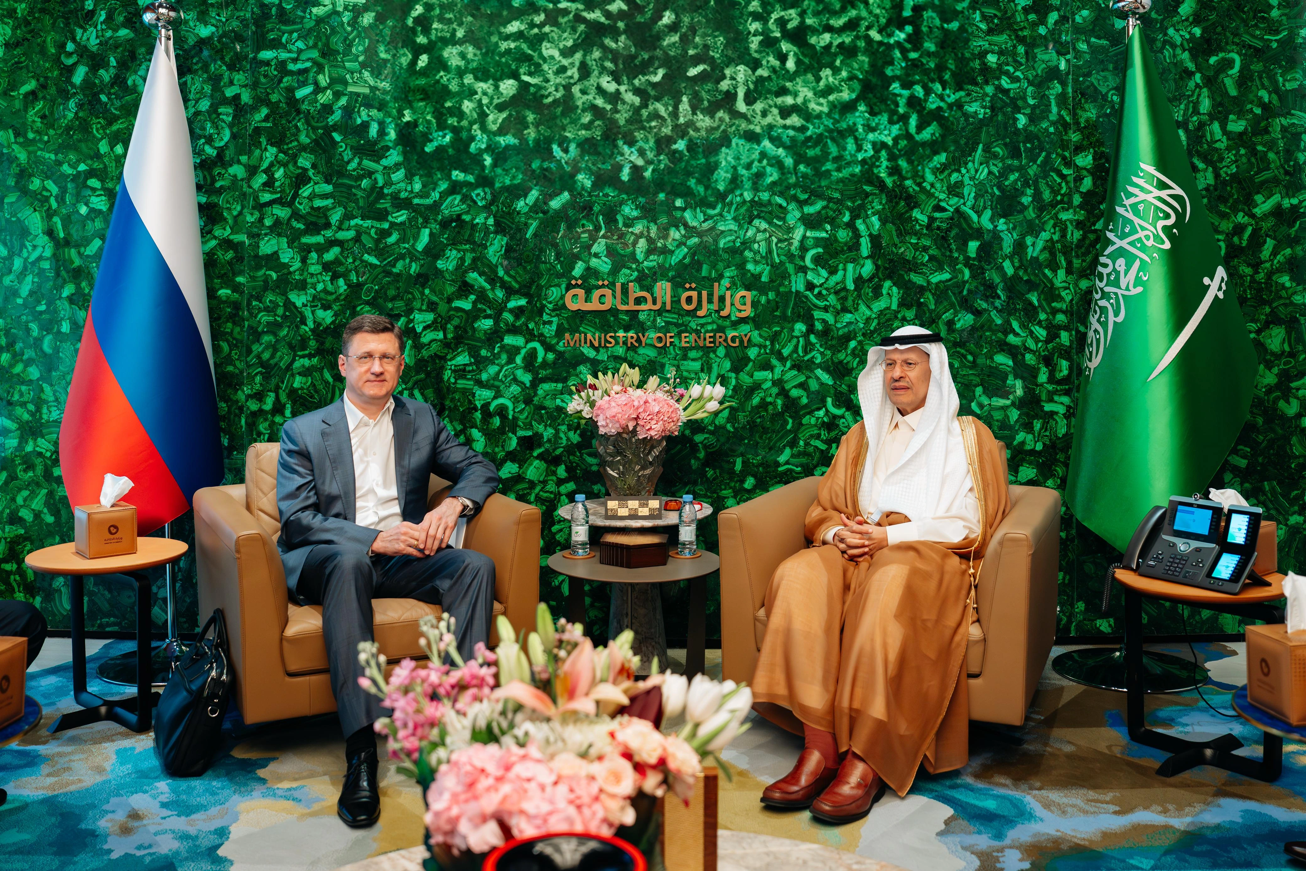 Minister of Energy Meets with Russian Deputy Prime Minister within the Framework the Joint Saudi-Russian Intergovernmental Commission on Trade, Economic, Scientific and Technical Cooperation